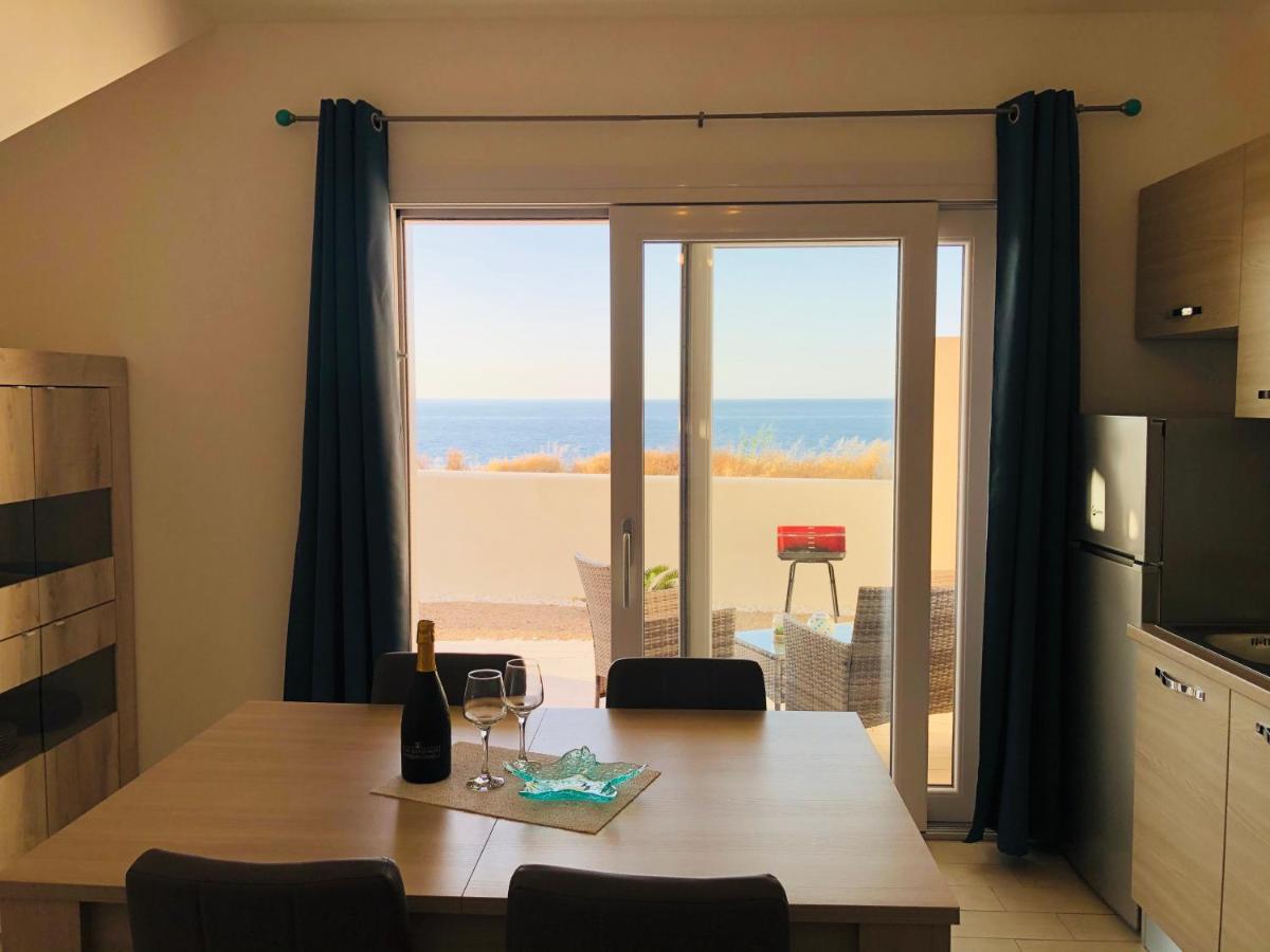 Apartment Tramonto Sea-Front Valledoria  Exterior foto